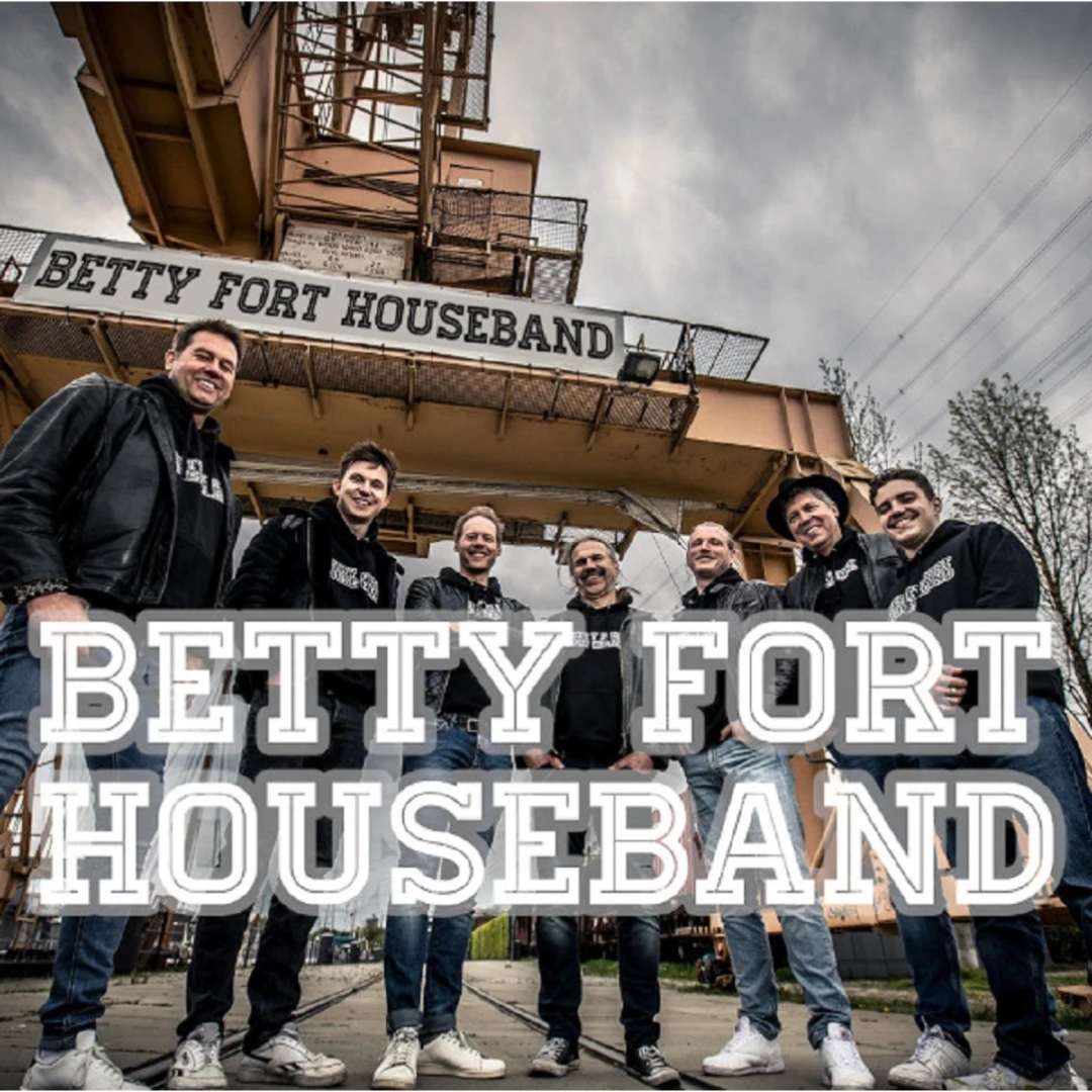 Betty Fort Houseband Betty Fort Houseband // Rock the Ballroom