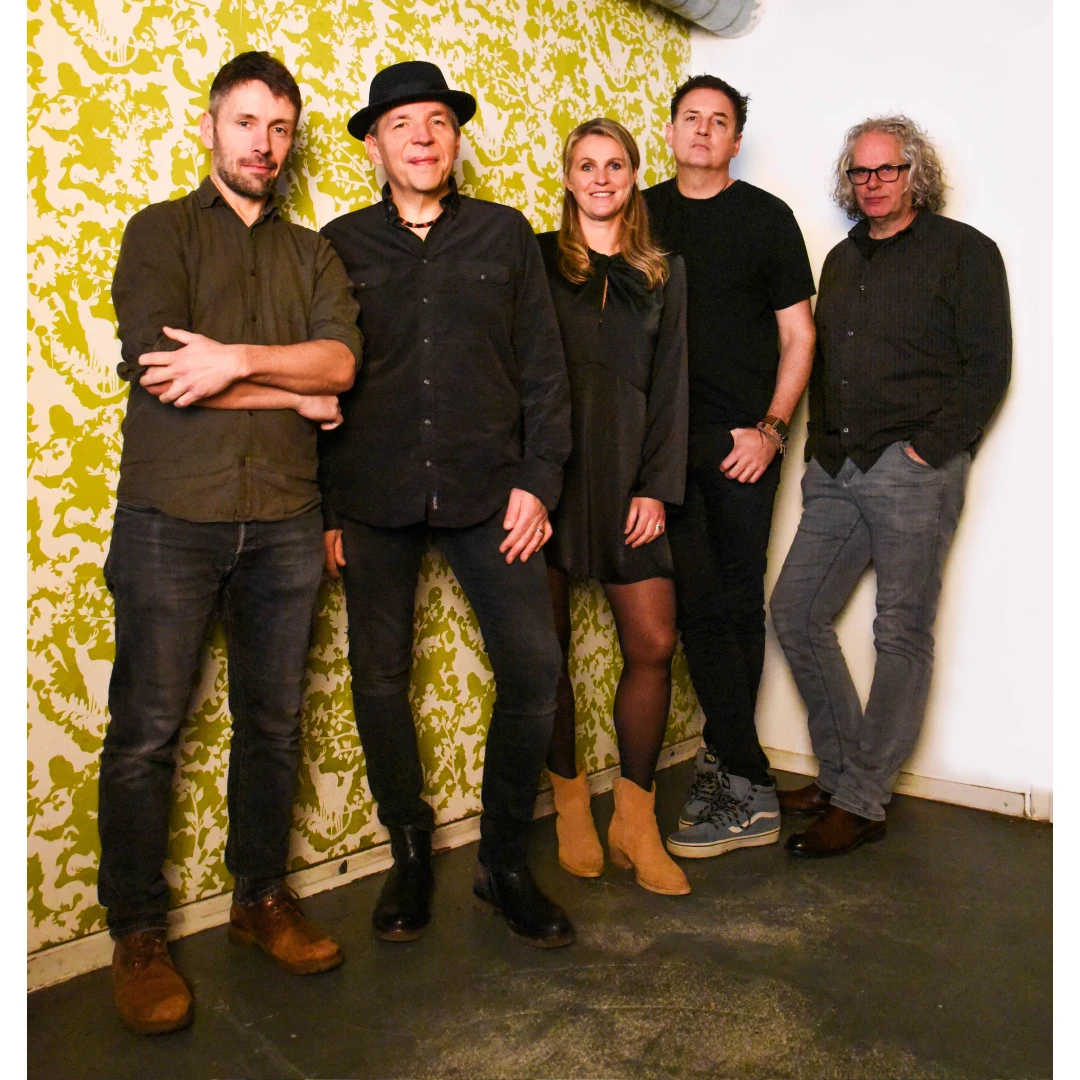 Motel: Indie- Folk & Americana Songs & Stories