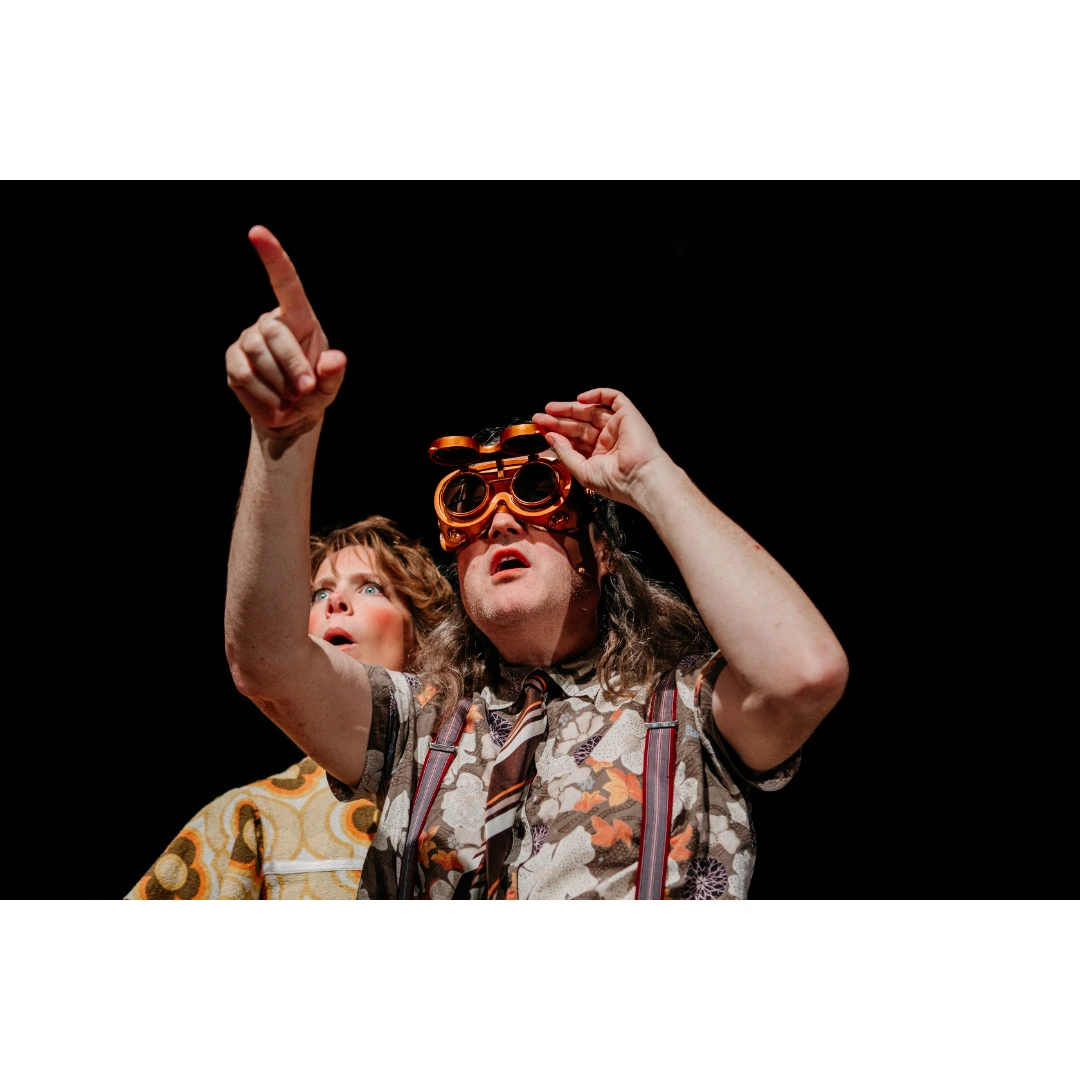 Würfelbrot Ein Theaterstück über das "Anderssein" für Kinder von 5 bis 13 Jahren