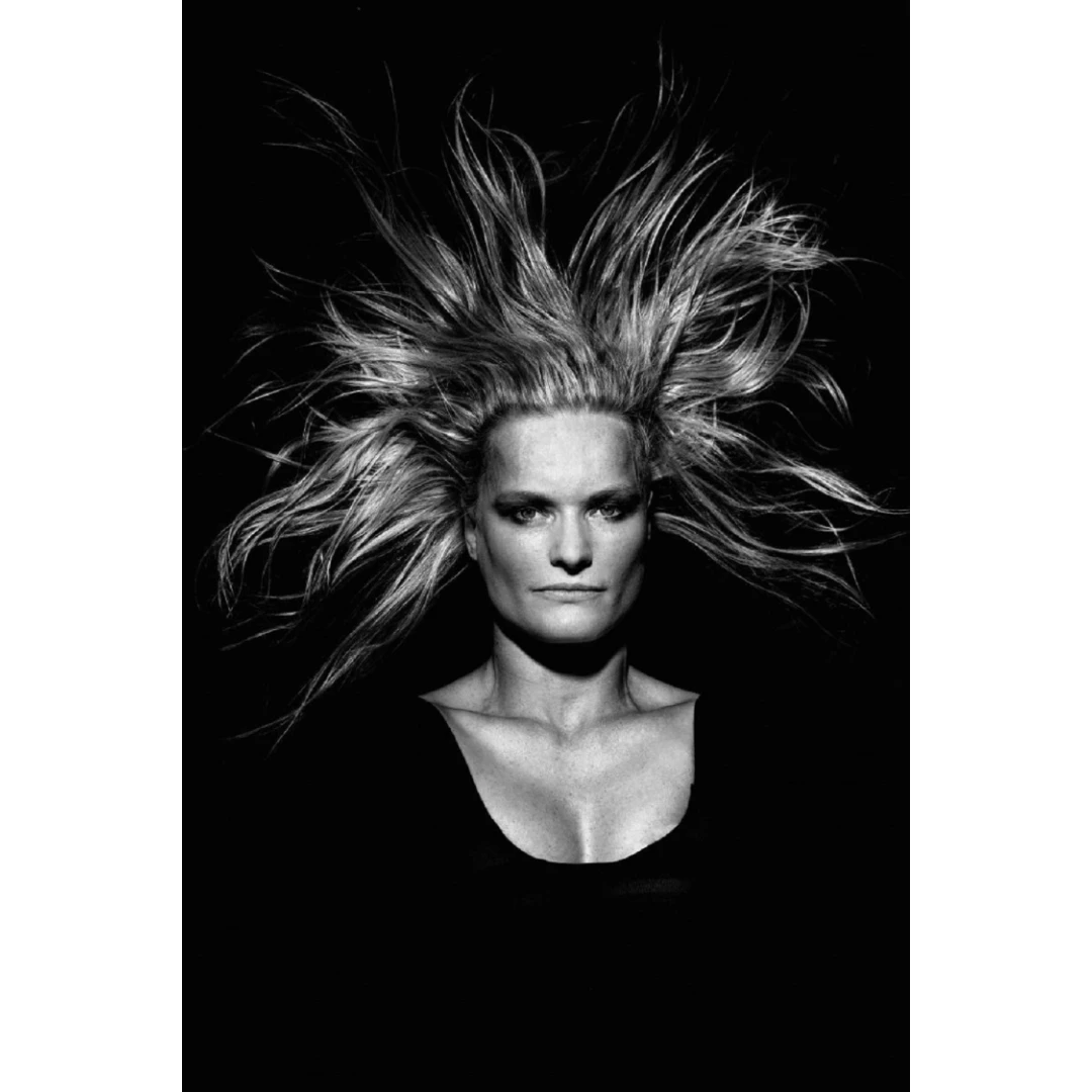 SAFI „The way Safi creates music is beyond anything I heard in a very long time.“ (Dennis Lyxzén)